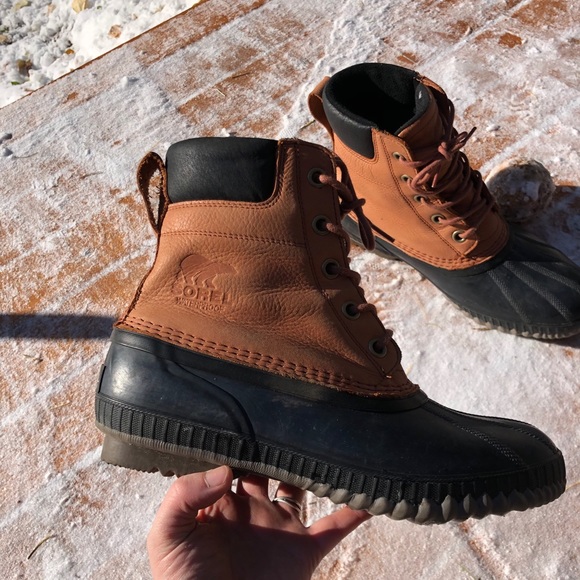 Men’s Sorel Cheyanne II Lace Duck Boots - Picture 9 of 10